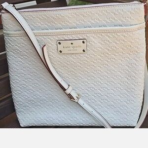 KATE SPADE PENN PLACE KEISHA CROSSBODY 🔥🔥🔥